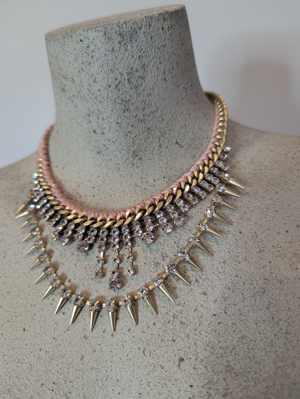 Stella & Dot Merci Gold Necklace with pink threading- New in Box